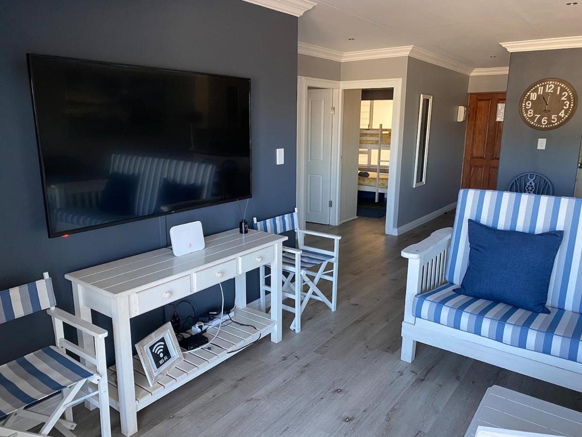 Modern Apartment Walking Distance To Main Beach Restaurants And Other Amenities Jeffreys Bay Extérieur photo