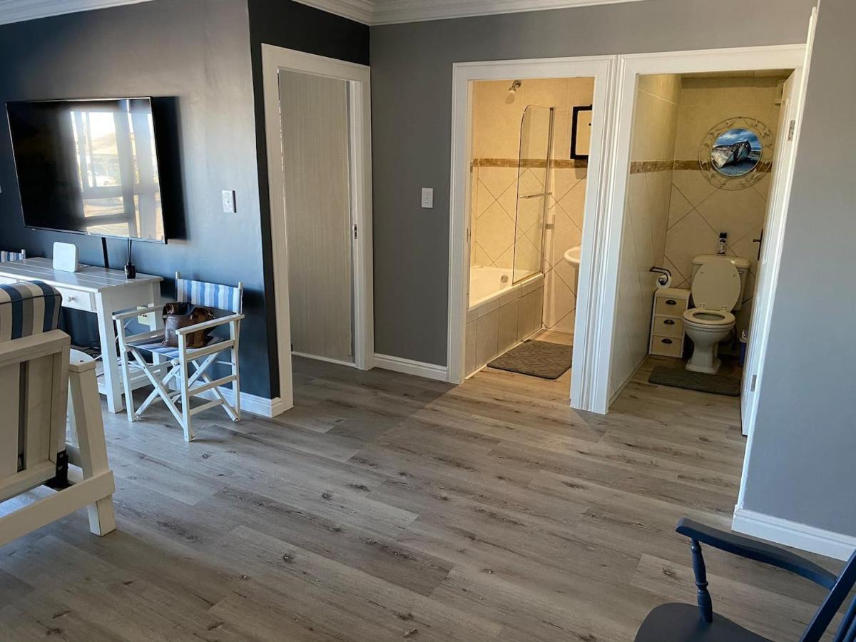 Modern Apartment Walking Distance To Main Beach Restaurants And Other Amenities Jeffreys Bay Extérieur photo