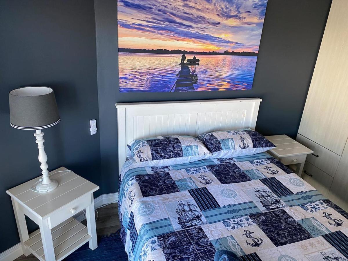 Modern Apartment Walking Distance To Main Beach Restaurants And Other Amenities Jeffreys Bay Extérieur photo